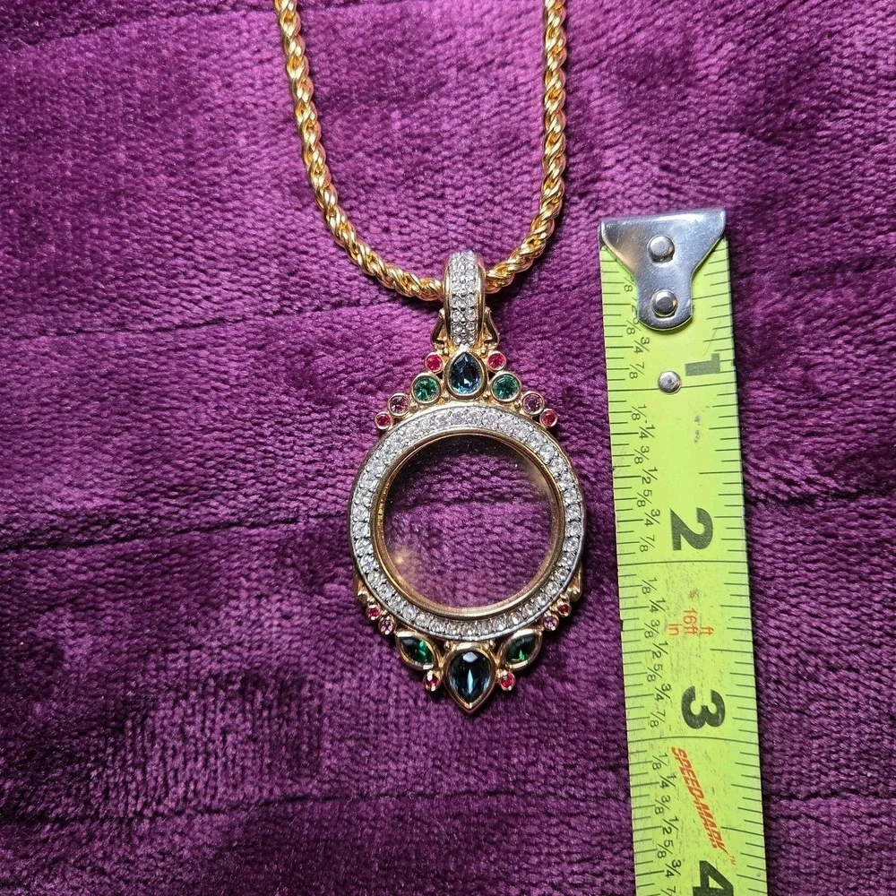 Swarovski Crystal Gold Plate Magnifying Glass Loop Pendant 36